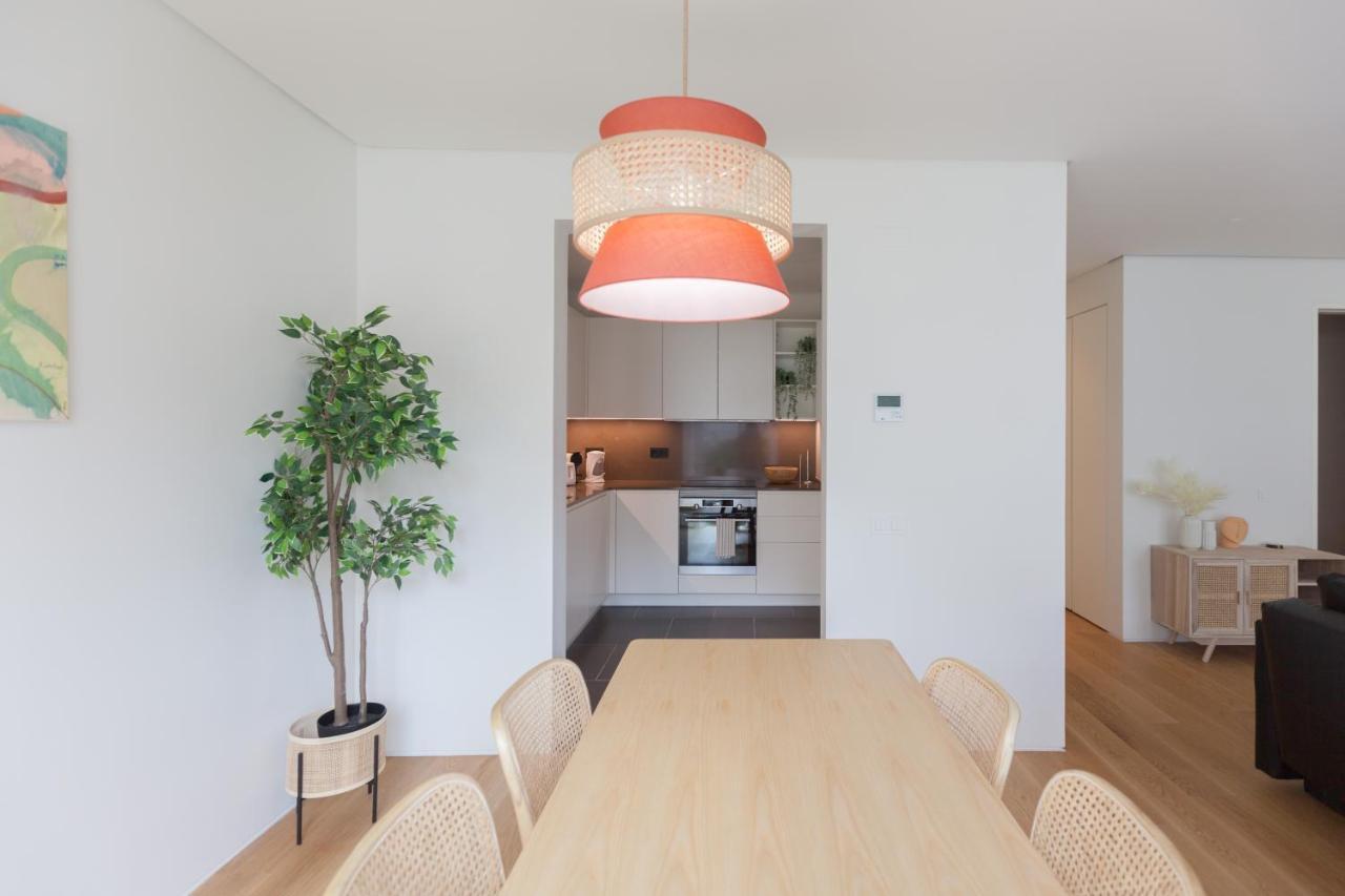 Flh Amoreiras Wood Design Flat * Lisbon
