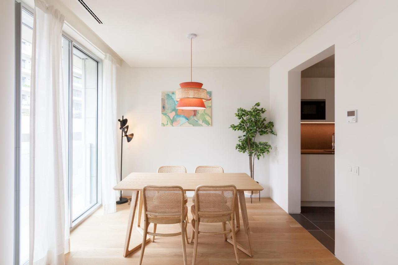 Flh Amoreiras Wood Design Flat * Lisbon