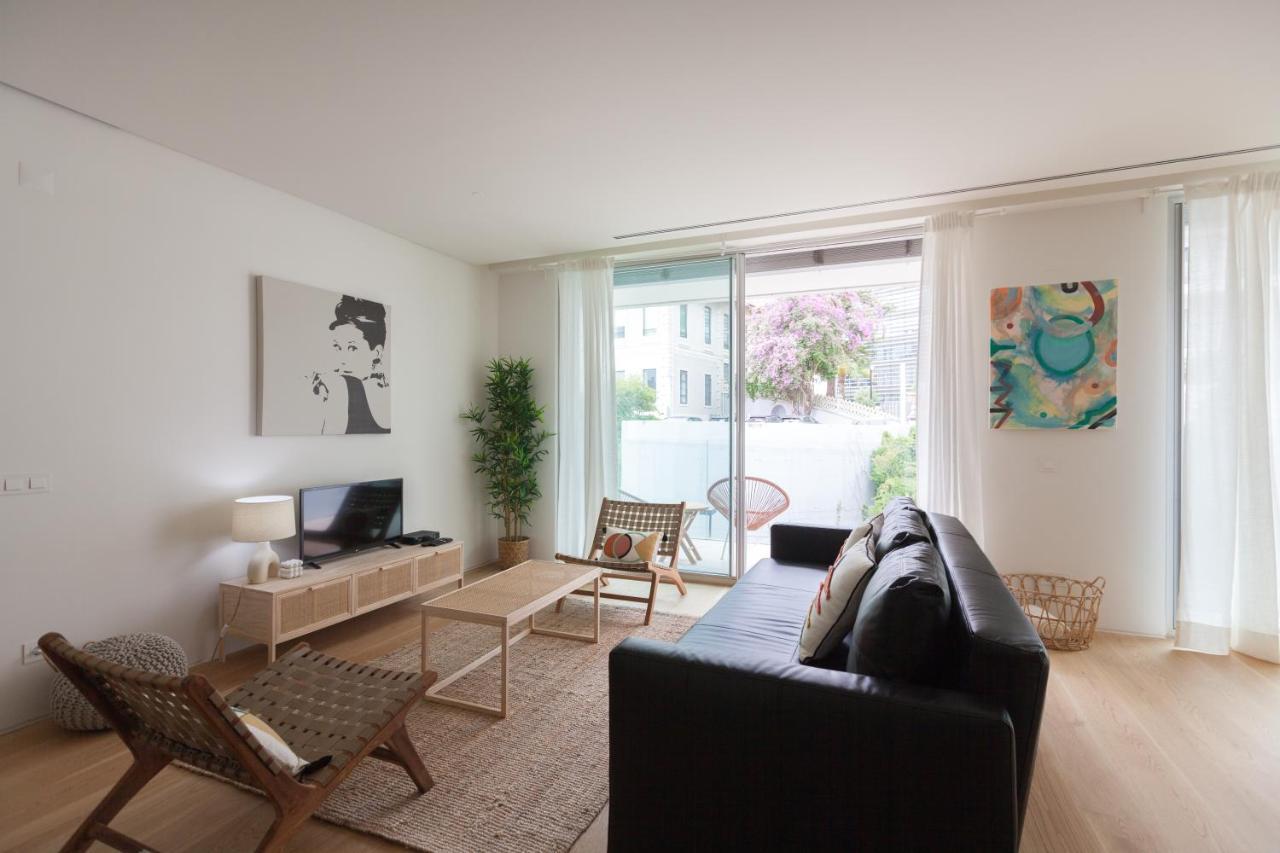 Flh Amoreiras Wood Design Flat Lisbon
