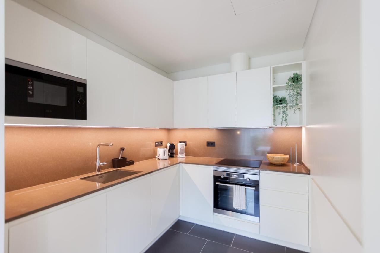 Flh Amoreiras Wood Design Flat Apartment Lisbon