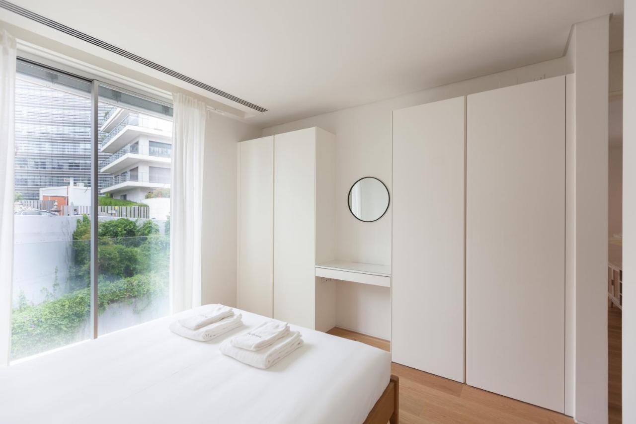 Flh Amoreiras Wood Design Flat Lisbon